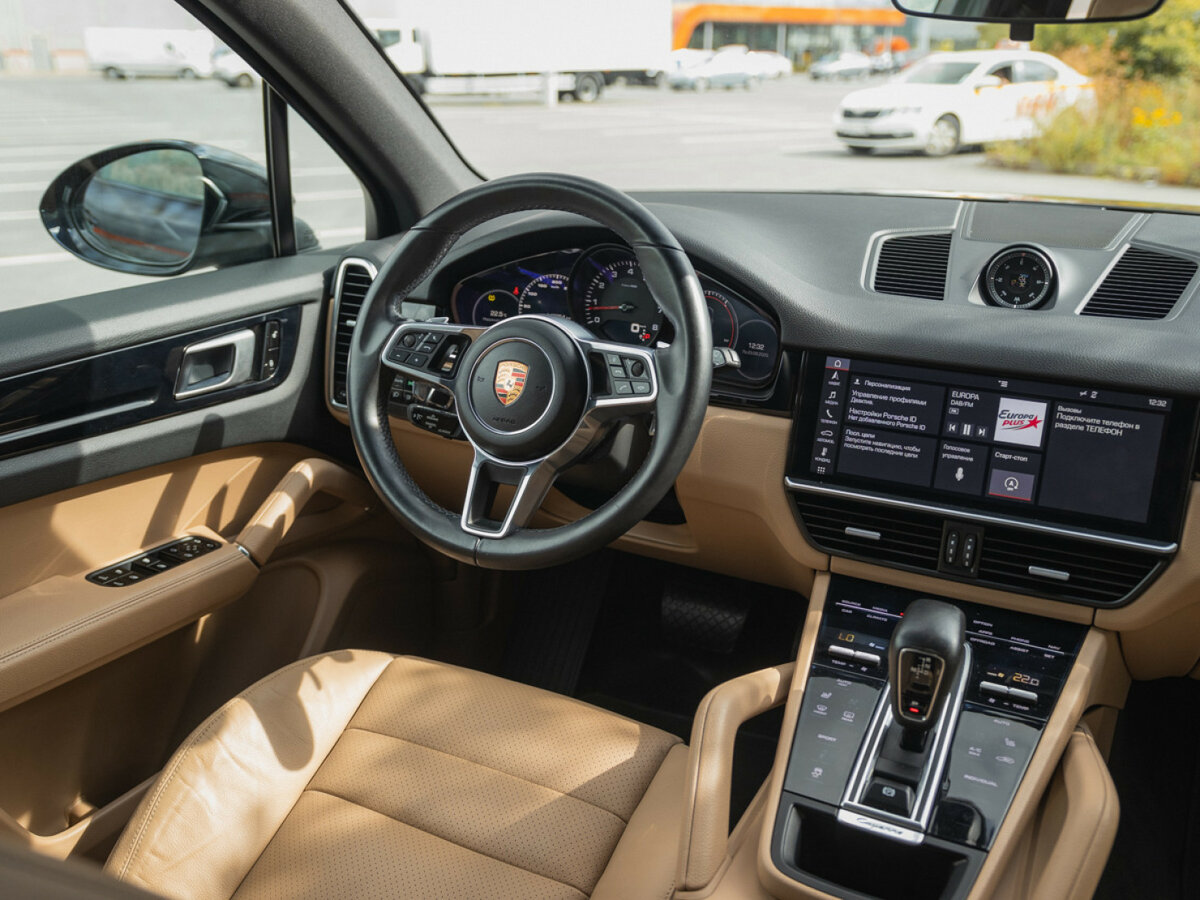 Porsche Cayenne с пробегом — 2018 год. Фото: #19