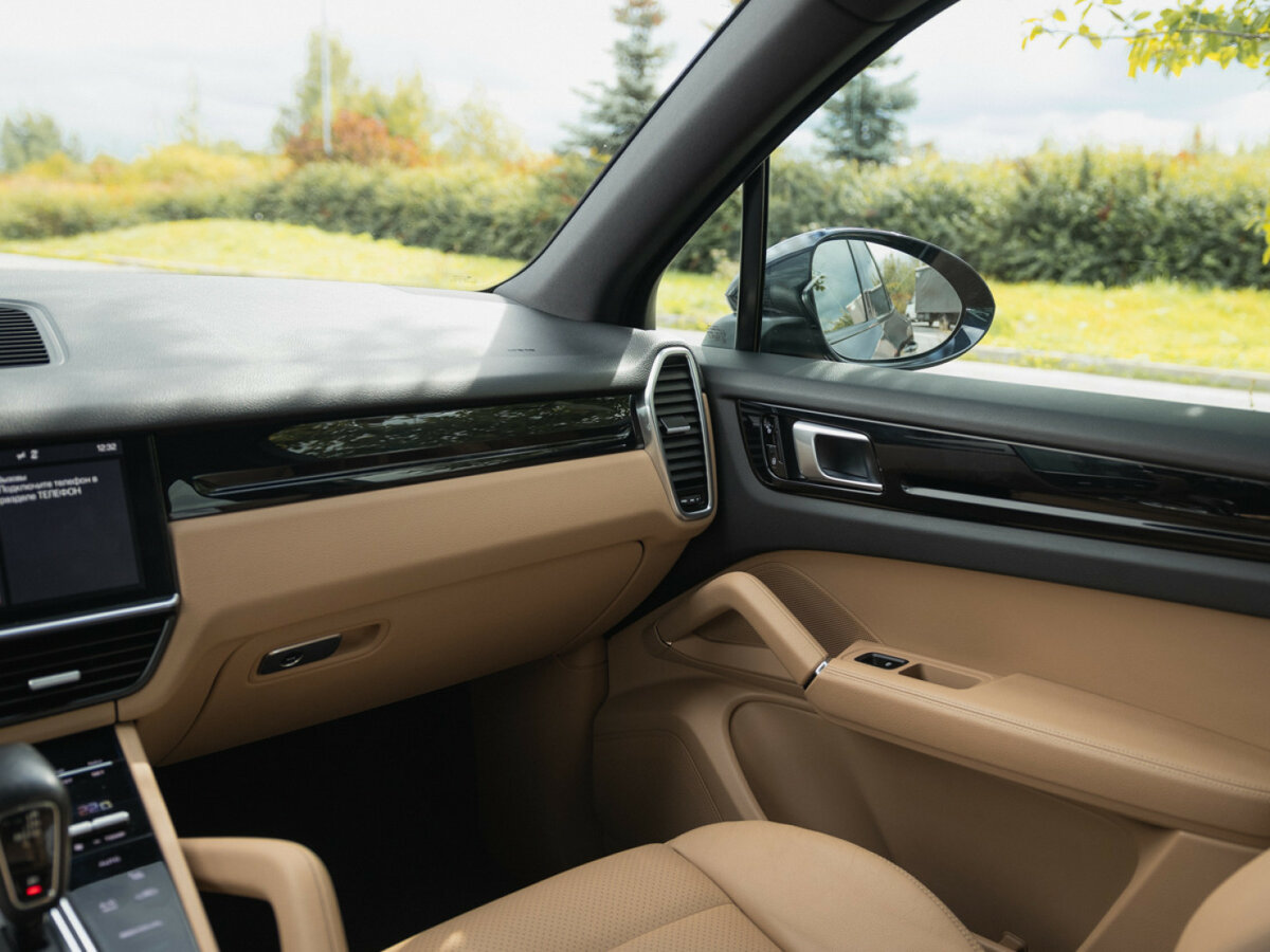 Porsche Cayenne с пробегом — 2018 год. Фото: #22