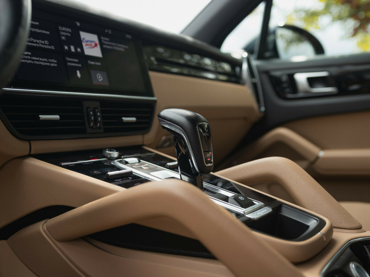 Porsche Cayenne с пробегом — 2018 год. Фото: #24