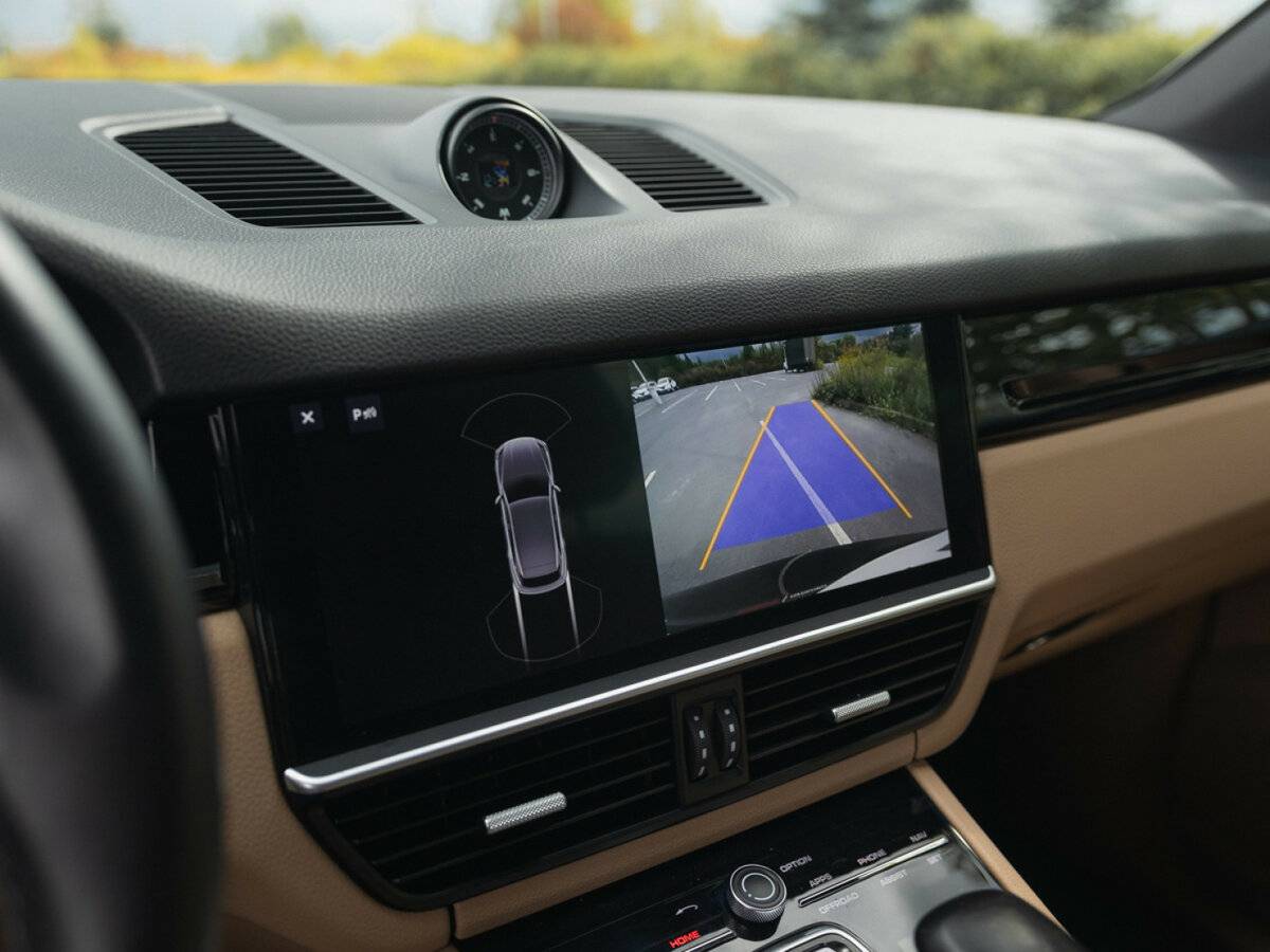 Porsche Cayenne с пробегом — 2018 год. Фото: #27