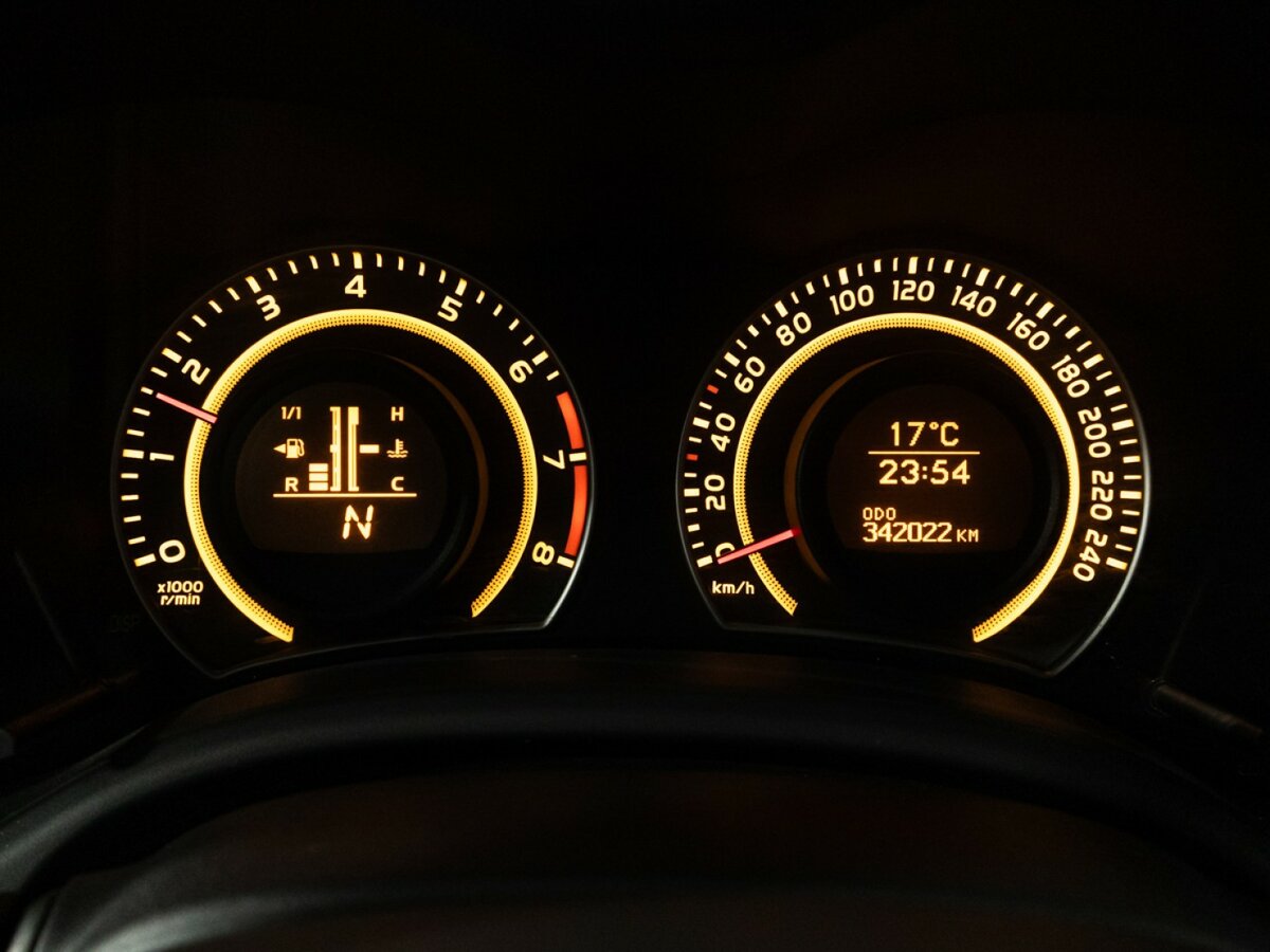 Toyota Corolla с пробегом — 2007 год. Фото: #11