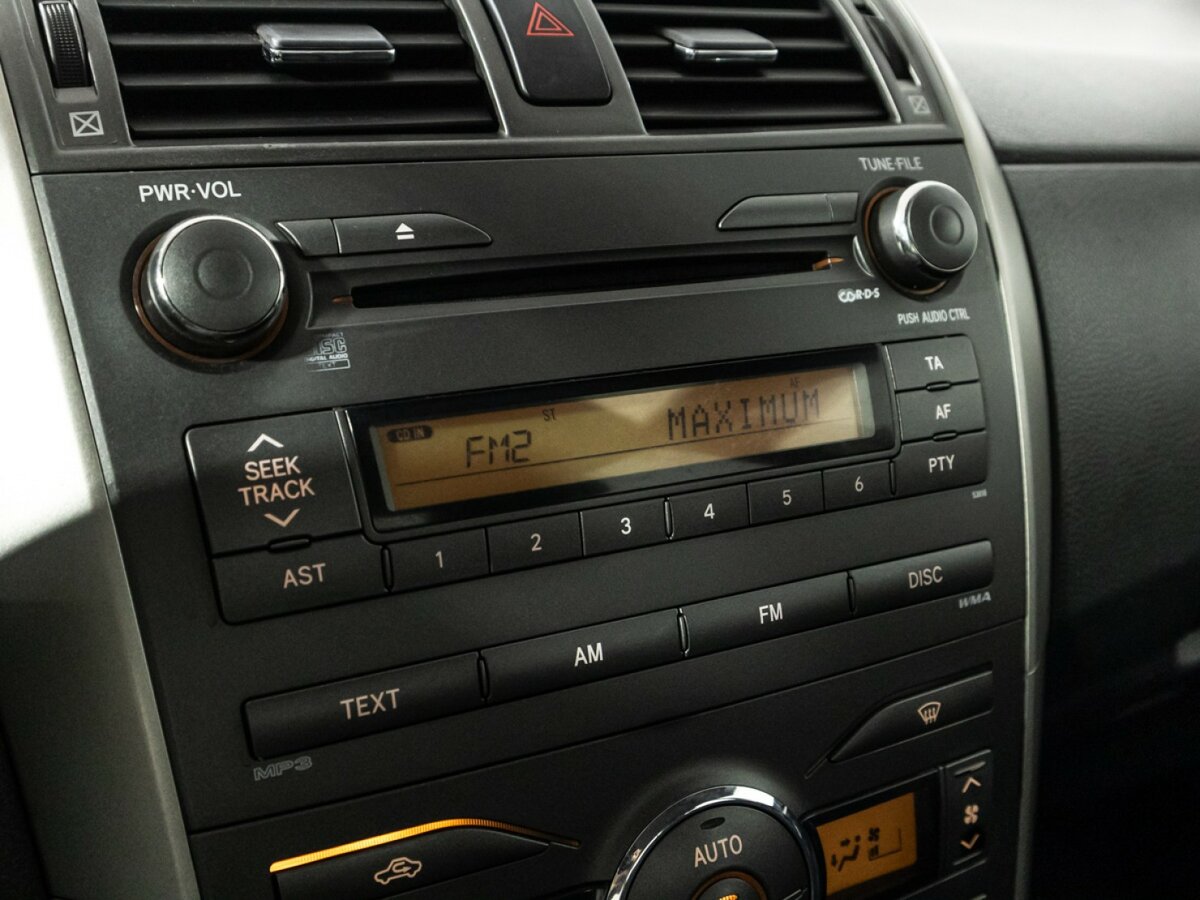 Toyota Corolla с пробегом — 2007 год. Фото: #13