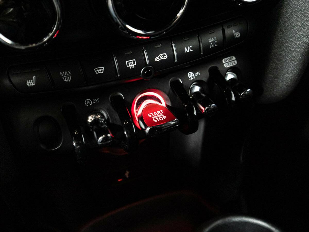 Mini Hatch с пробегом — 2020 год. Фото: #15