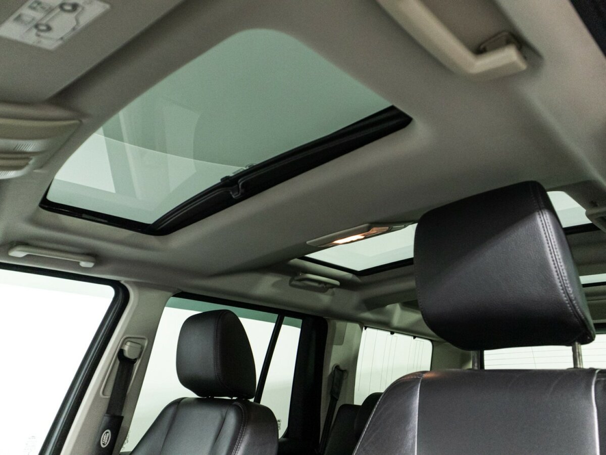 Land Rover Discovery с пробегом — 2014 год. Фото: #15
