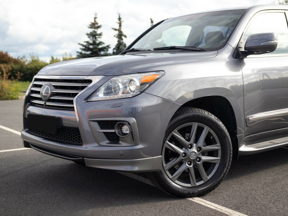 Lexus LX с пробегом — 2014 год. Фото: #1