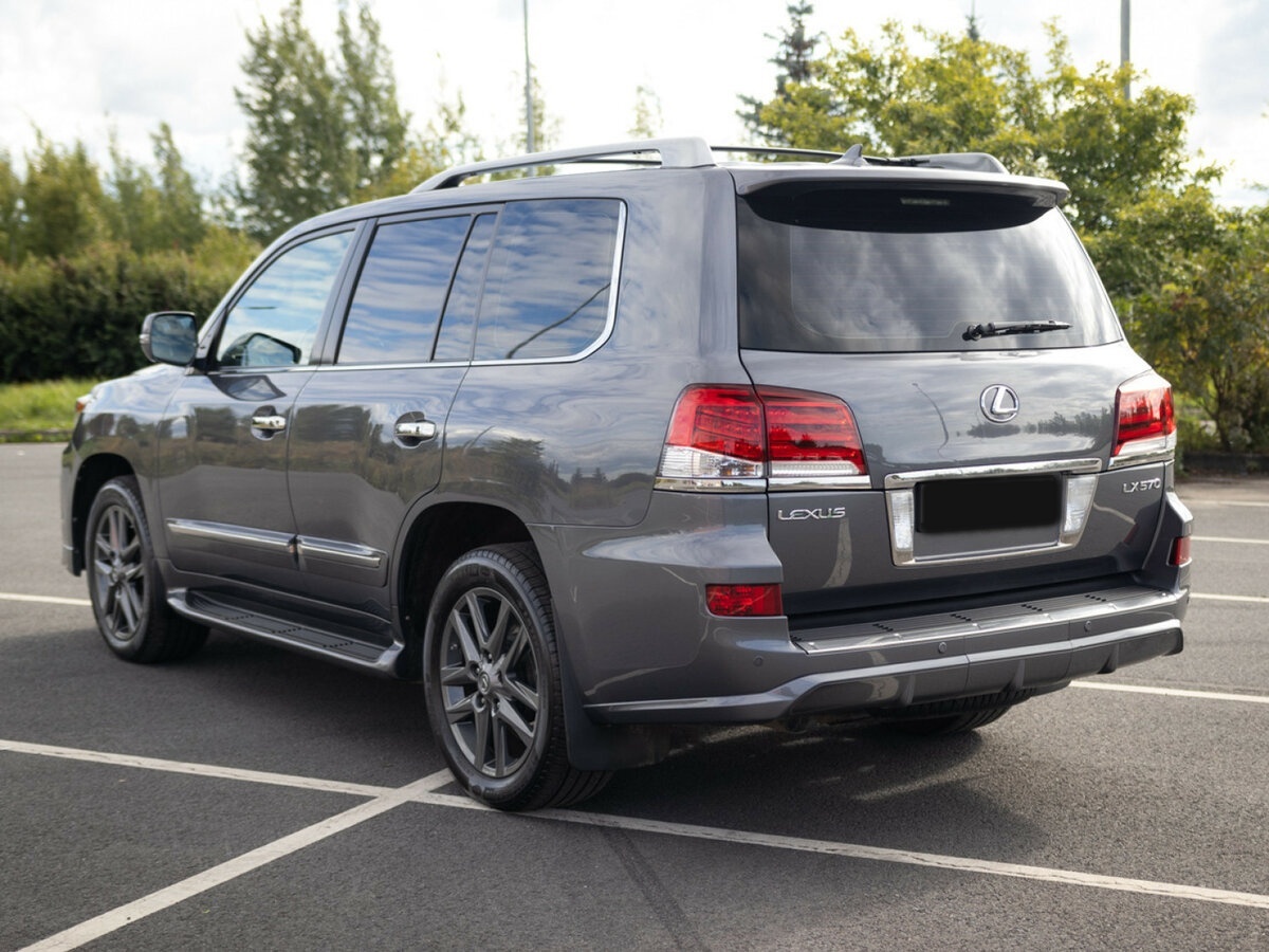 Lexus LX с пробегом — 2014 год. Фото: #9