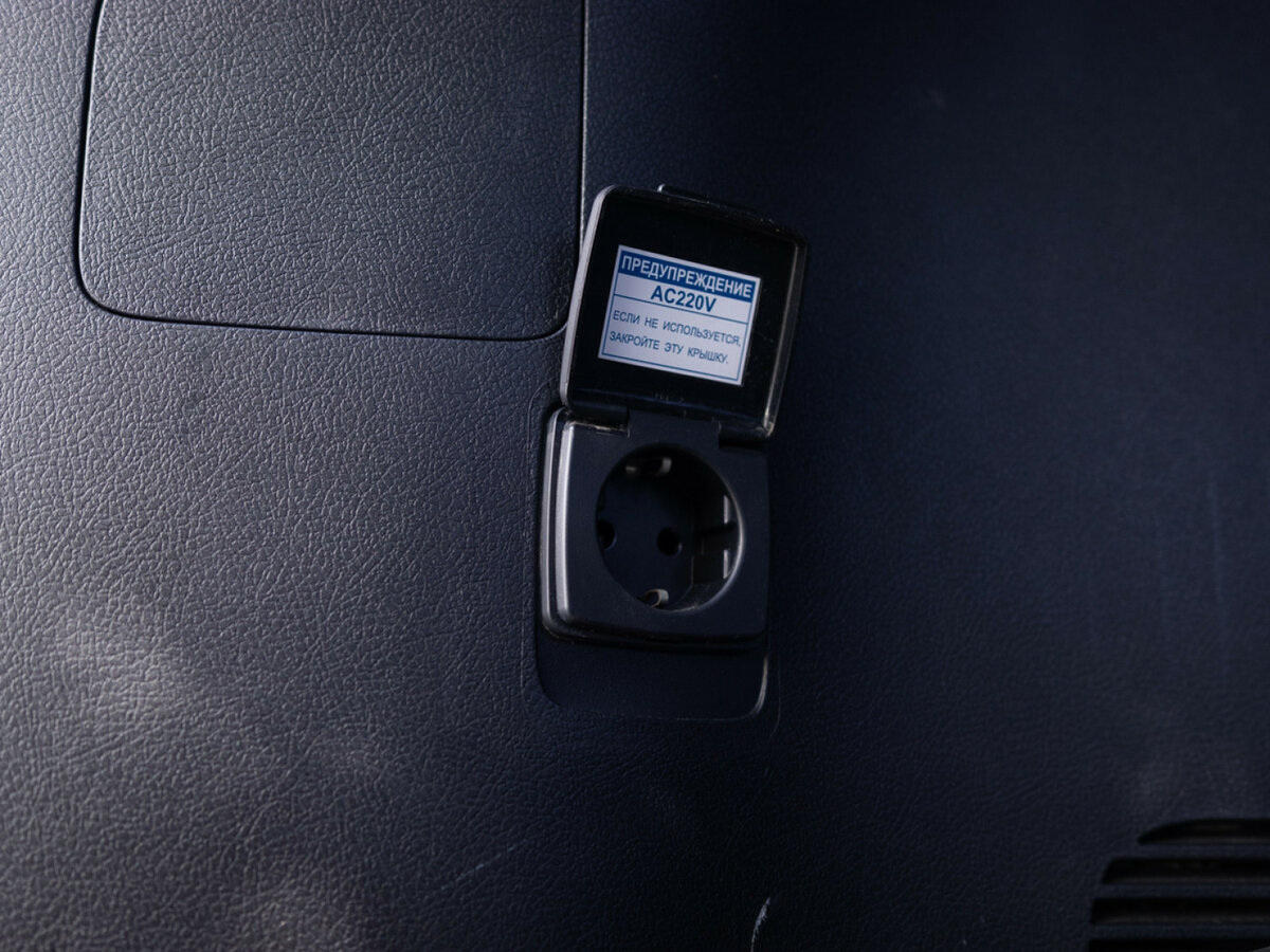 Lexus LX с пробегом — 2014 год. Фото: #20