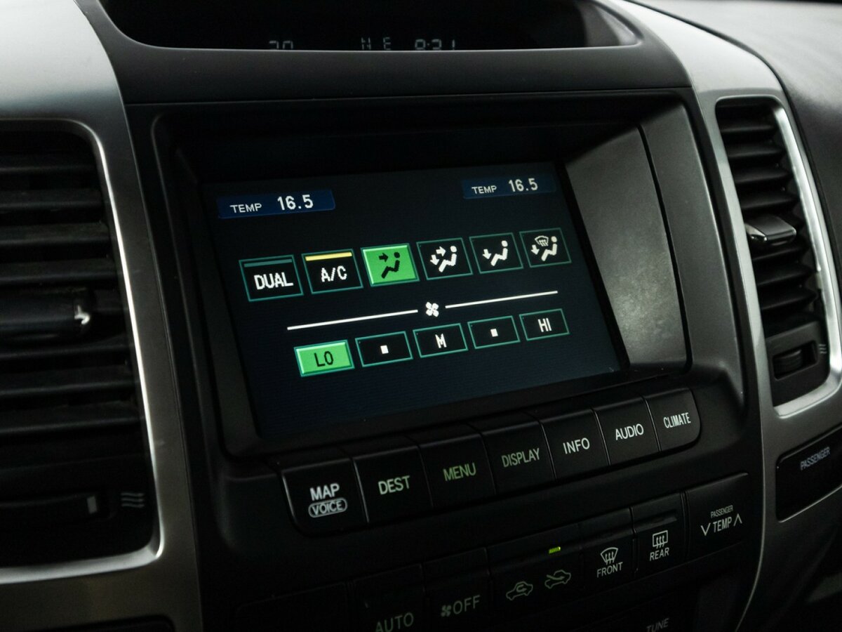 Toyota Land Cruiser Prado с пробегом — 2007 год. Фото: #15