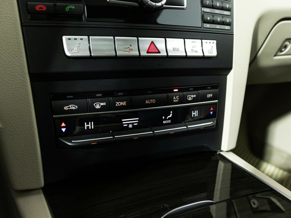 Mercedes-Benz E-Класс с пробегом — 2014 год. Фото: #14