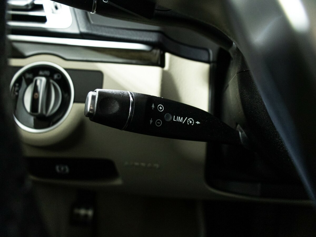 Mercedes-Benz E-Класс с пробегом — 2014 год. Фото: #16