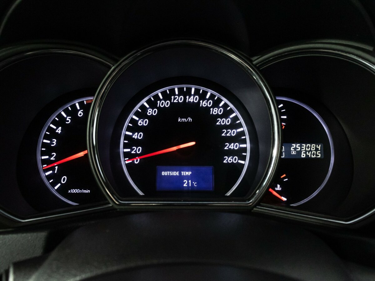 Nissan Murano с пробегом — 2014 год. Фото: #11