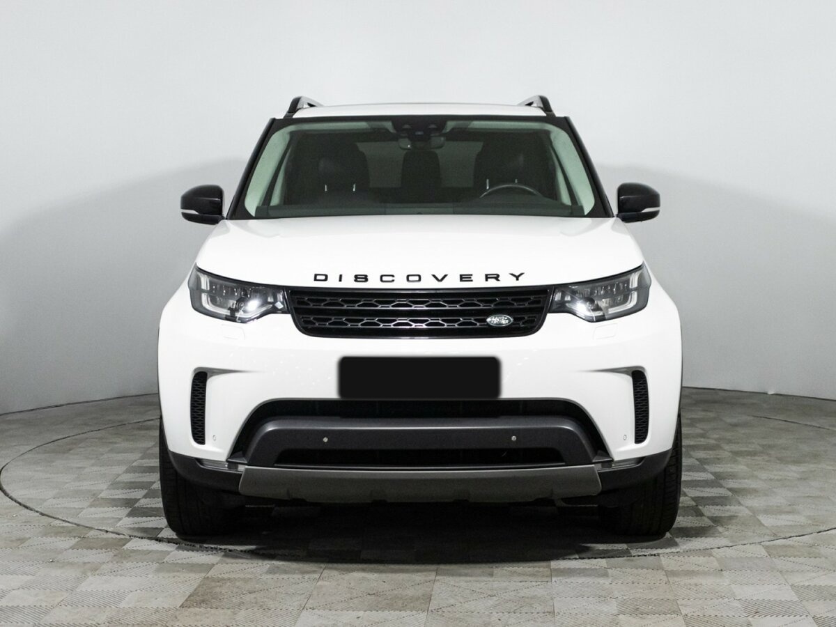 Land Rover Discovery с пробегом — 2017 год. Фото: #1