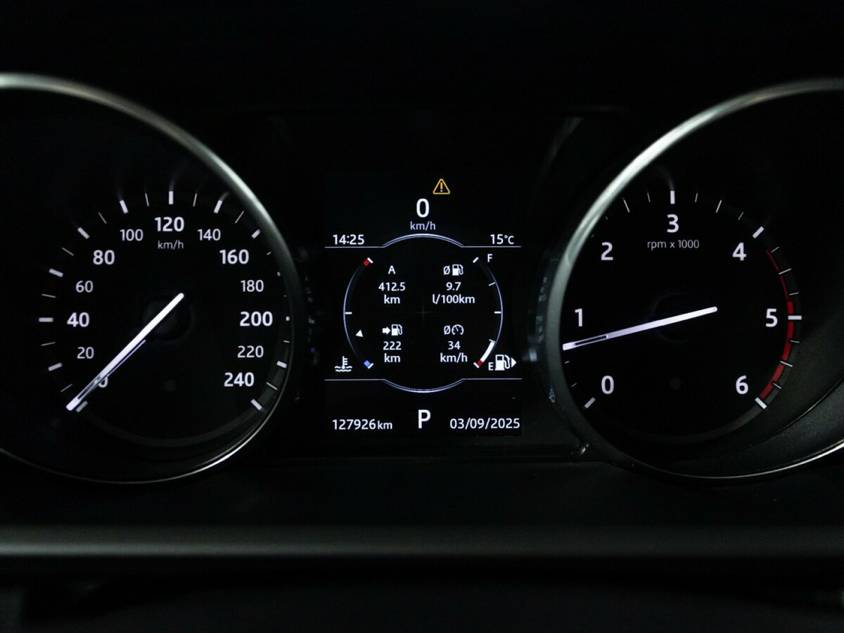 Land Rover Discovery с пробегом — 2017 год. Фото: #11