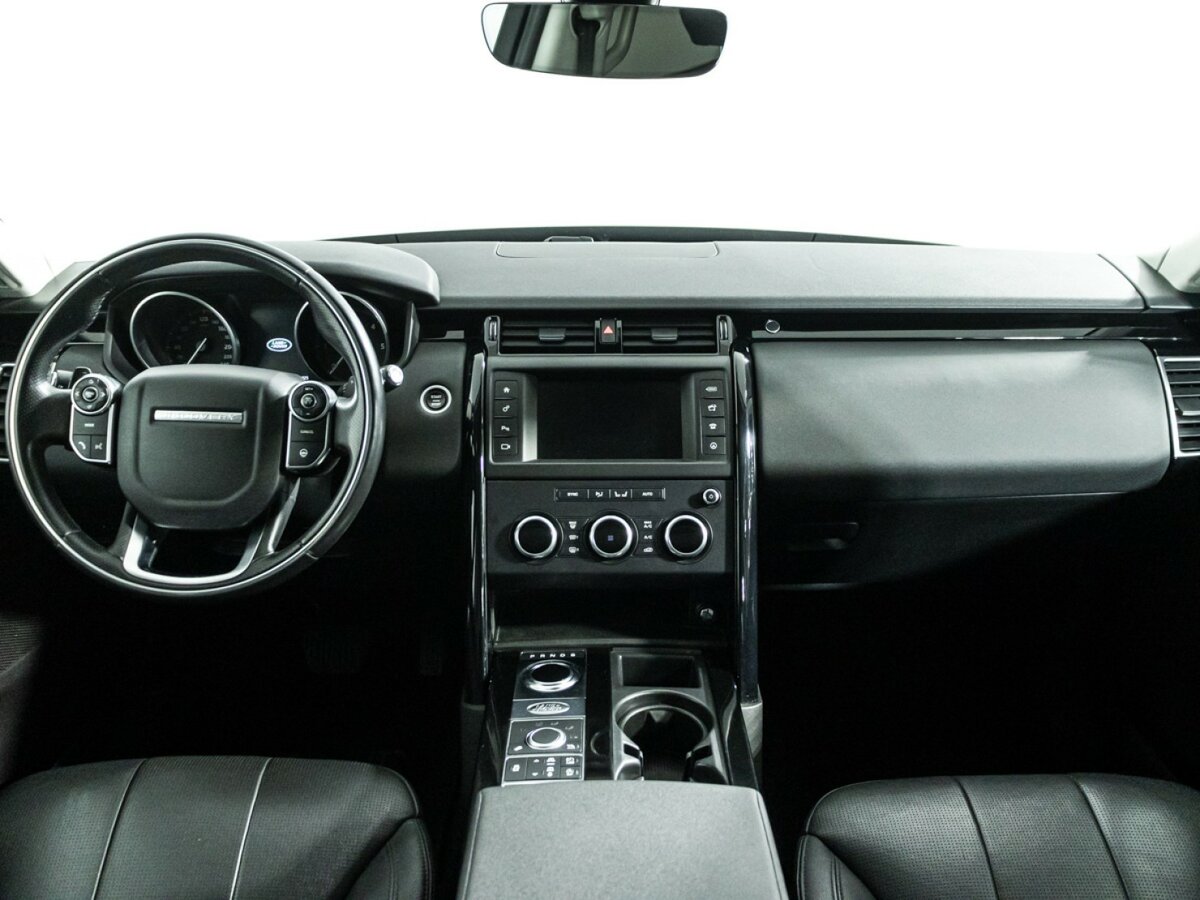 Land Rover Discovery с пробегом — 2017 год. Фото: #12