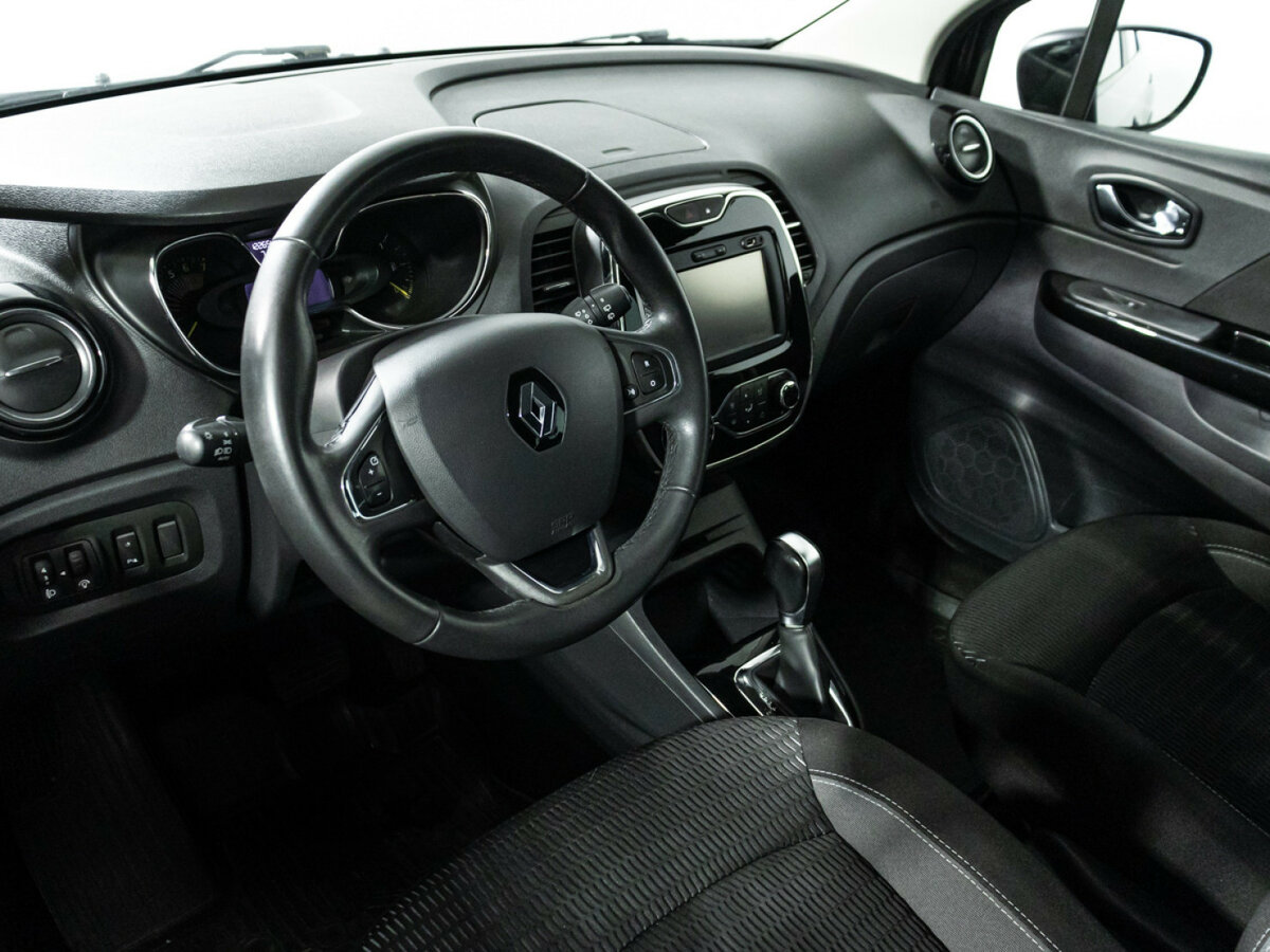 Renault Kaptur с пробегом — 2016 год. Фото: #10