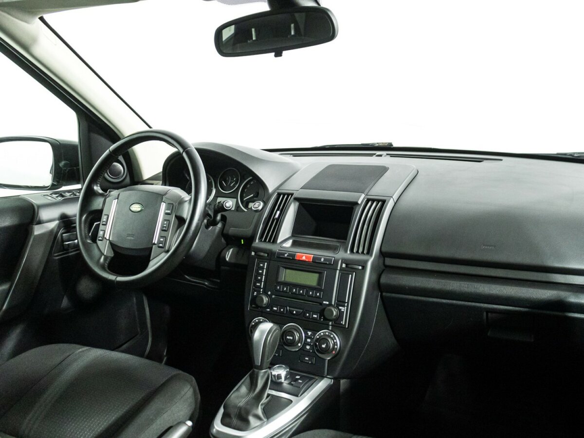 Land Rover Freelander с пробегом — 2010 год. Фото: #8