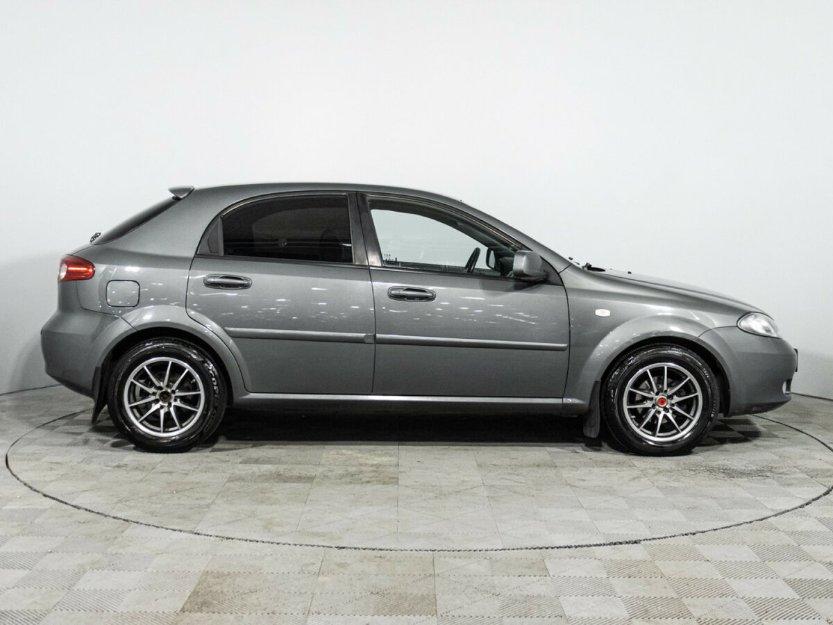 Chevrolet Lacetti с пробегом — 2011 год. Фото: #3