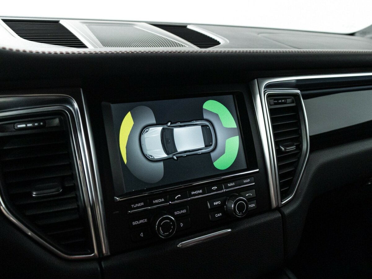 Porsche Macan с пробегом — 2015 год. Фото: #17