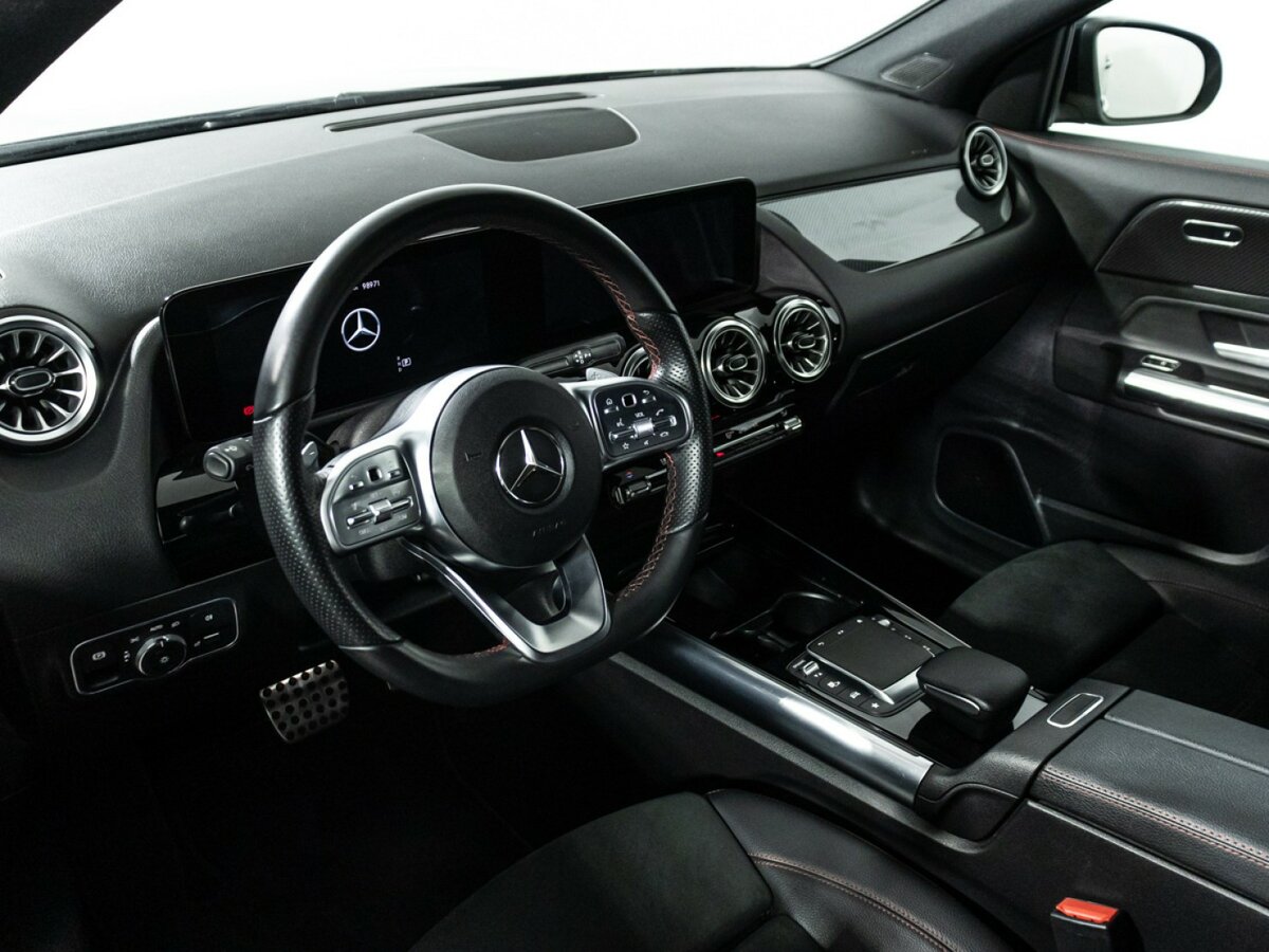 Mercedes-Benz GLA с пробегом — 2021 год. Фото: #10