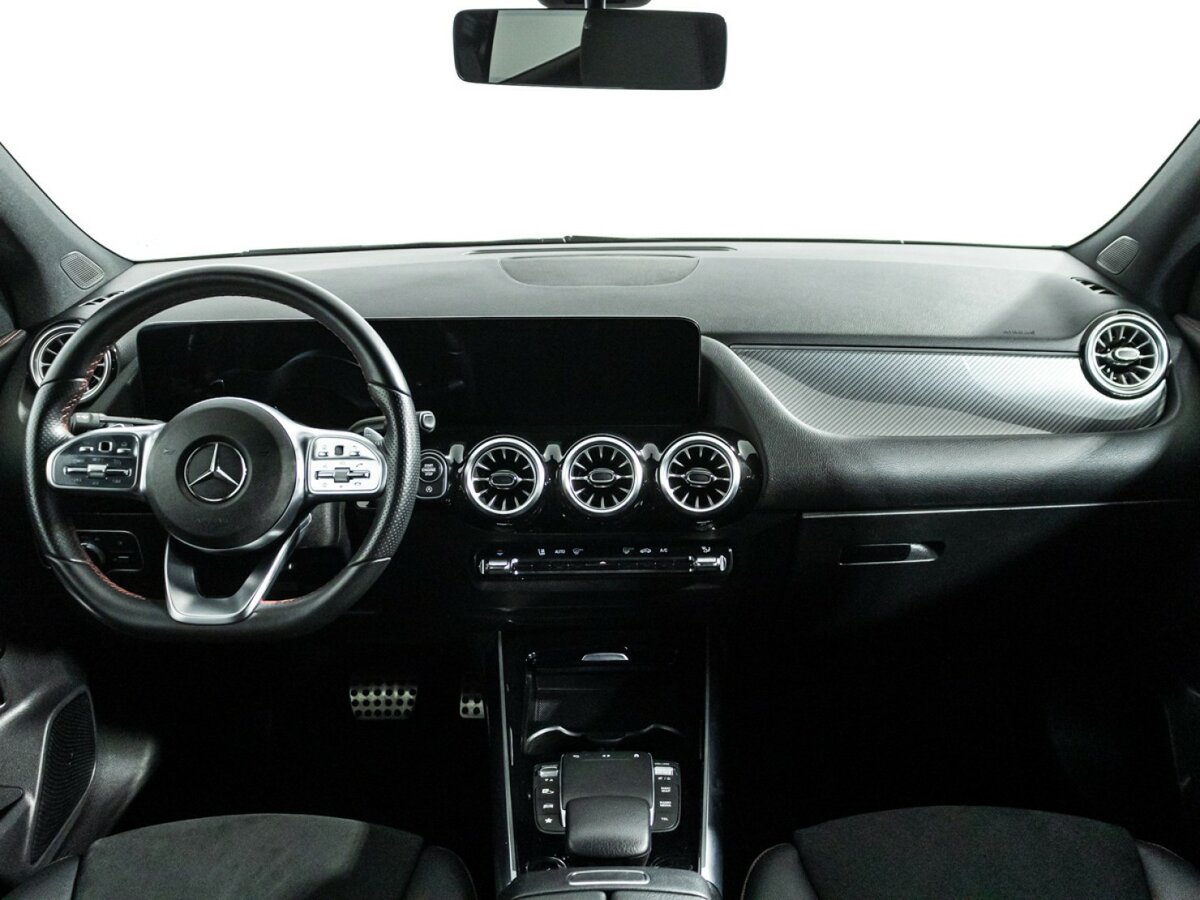 Mercedes-Benz GLA с пробегом — 2021 год. Фото: #12