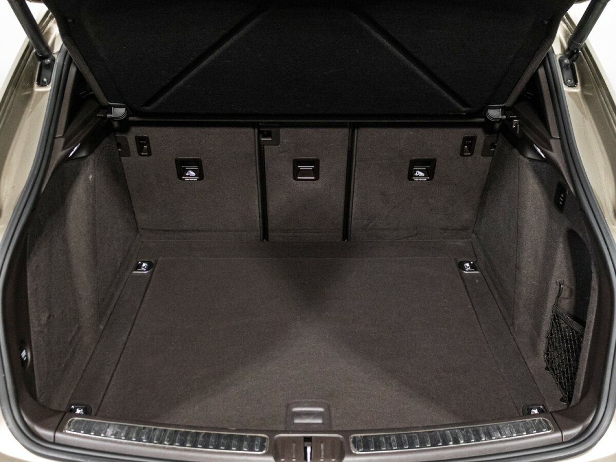 Porsche Macan с пробегом — 2016 год. Фото: #13