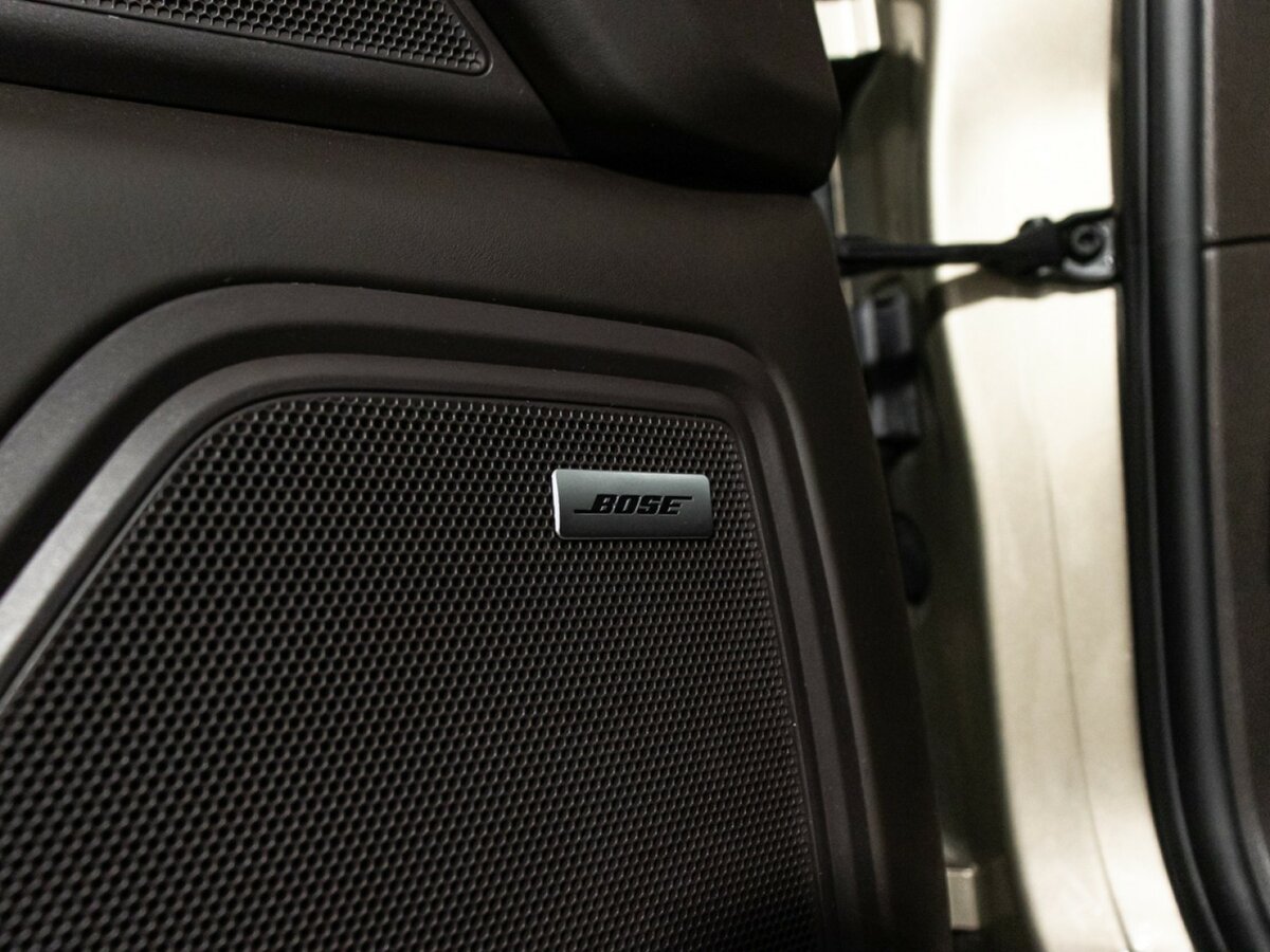 Porsche Macan с пробегом — 2016 год. Фото: #22