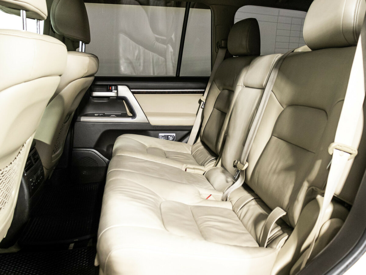 Toyota Land Cruiser с пробегом — 2009 год. Фото: #7