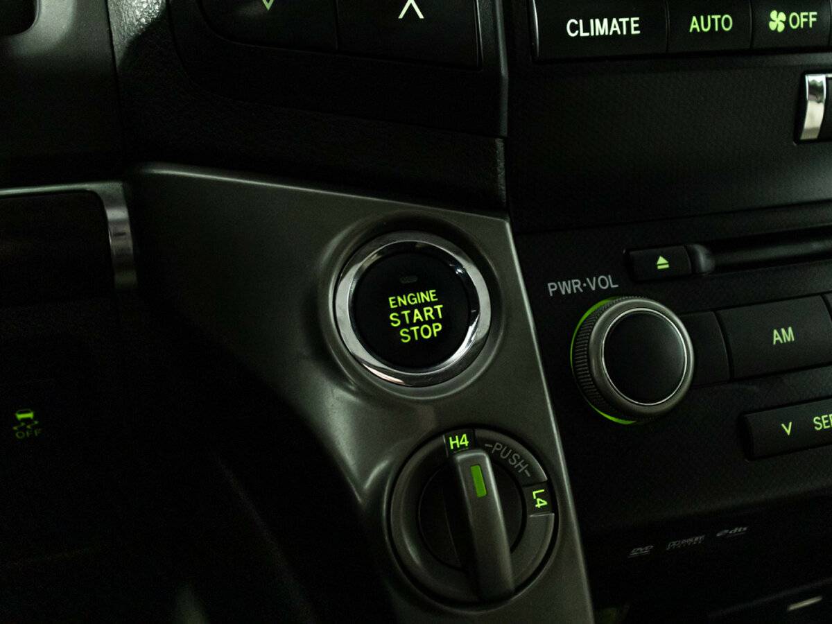 Toyota Land Cruiser с пробегом — 2009 год. Фото: #17