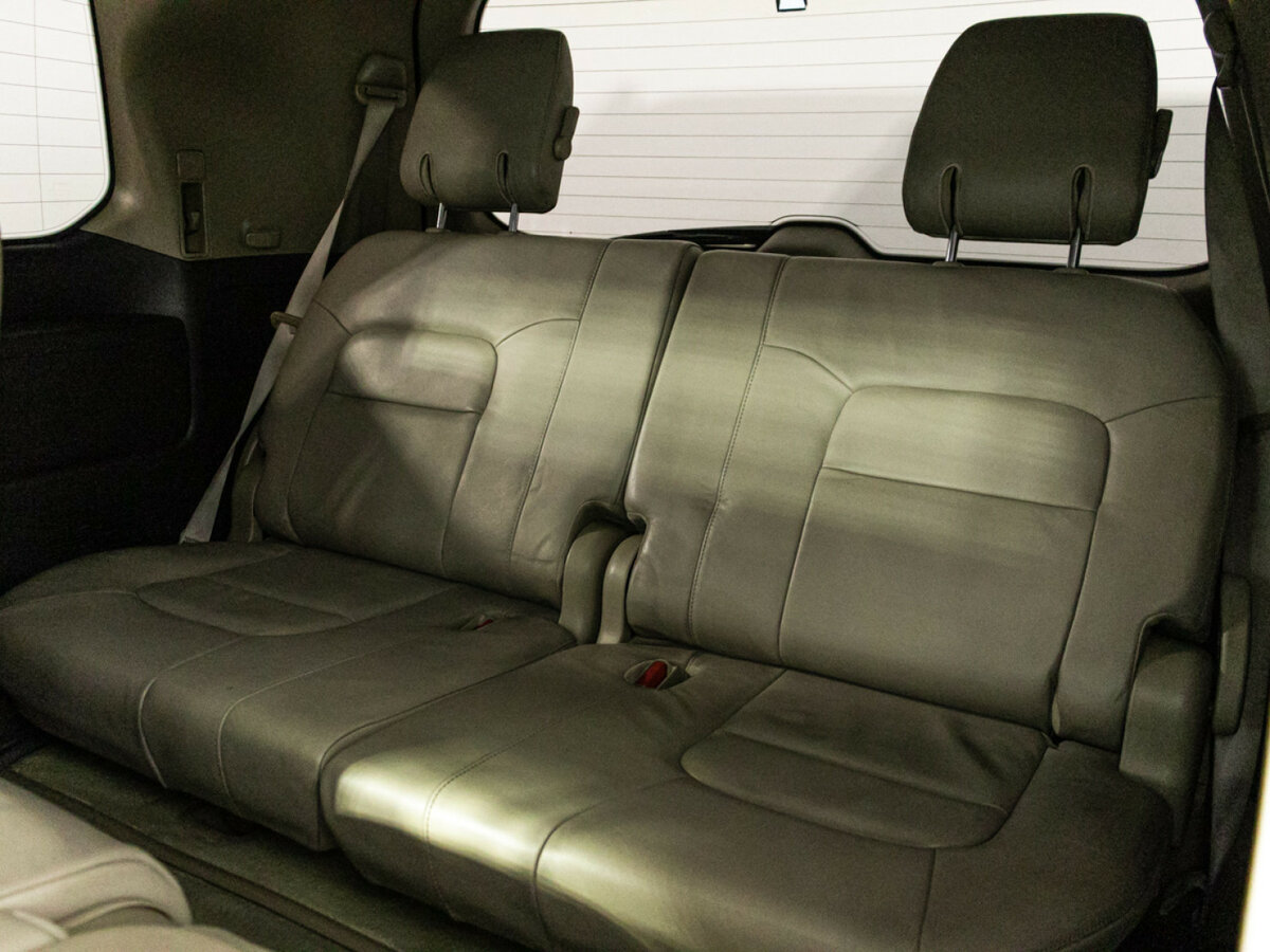 Toyota Land Cruiser с пробегом — 2009 год. Фото: #18