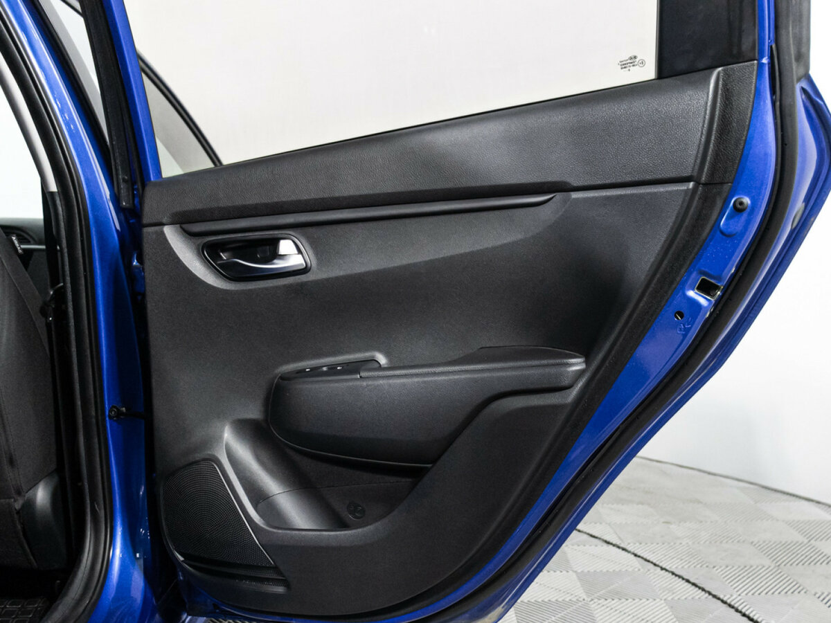Kia Rio с пробегом — 2020 год. Фото: #25