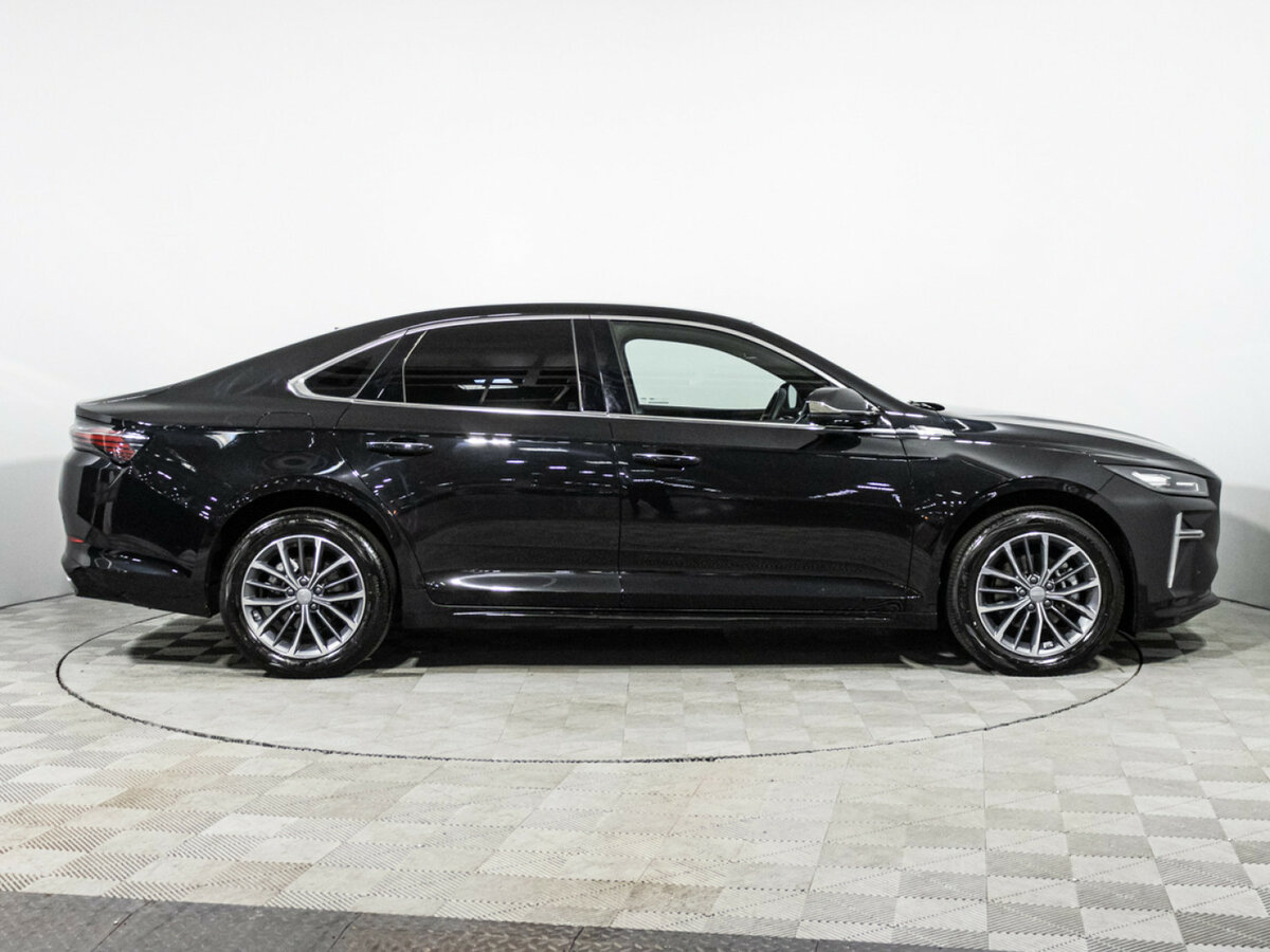 Geely Preface с пробегом — 2024 год. Фото: #3