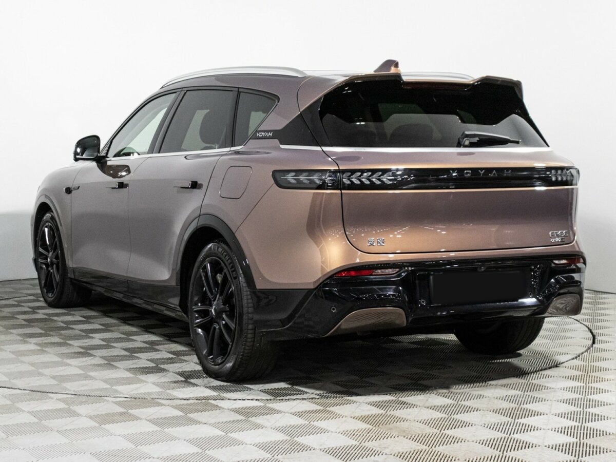 Voyah Free с пробегом — 2023 год. Фото: #6