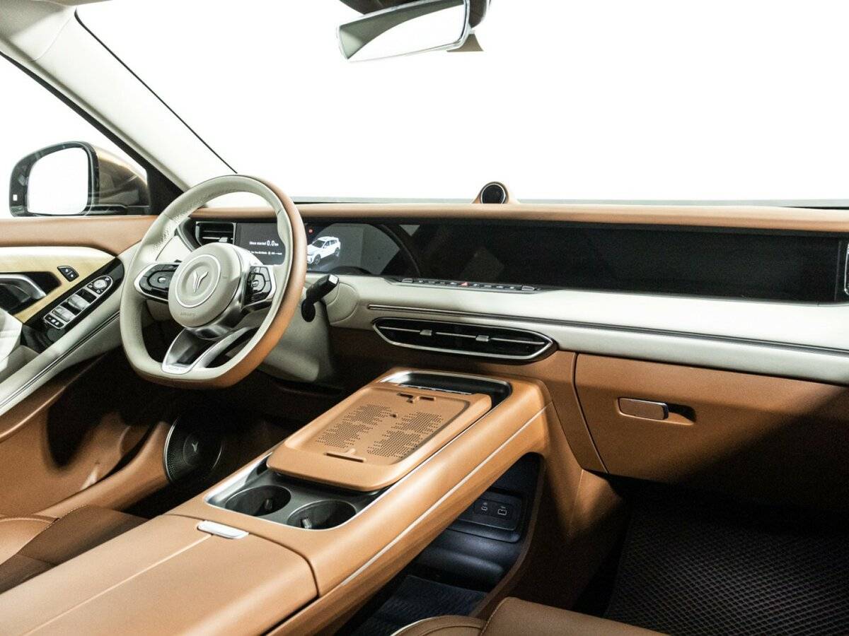 Voyah Free с пробегом — 2023 год. Фото: #8