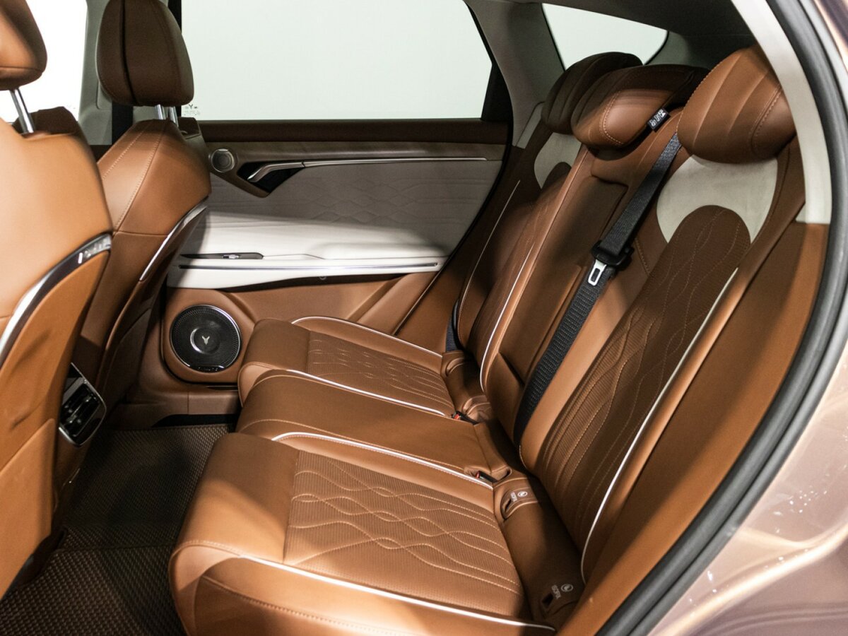 Voyah Free с пробегом — 2023 год. Фото: #9