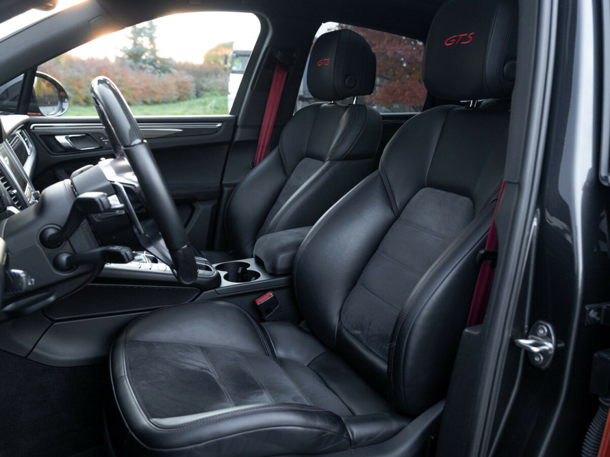 Porsche Macan с пробегом — 2016 год. Фото: #11