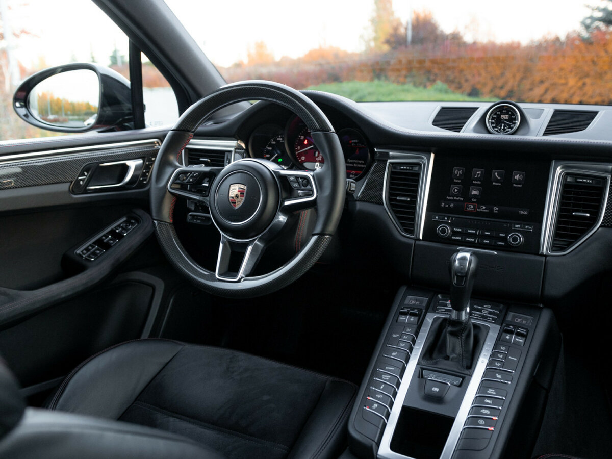 Porsche Macan с пробегом — 2016 год. Фото: #18