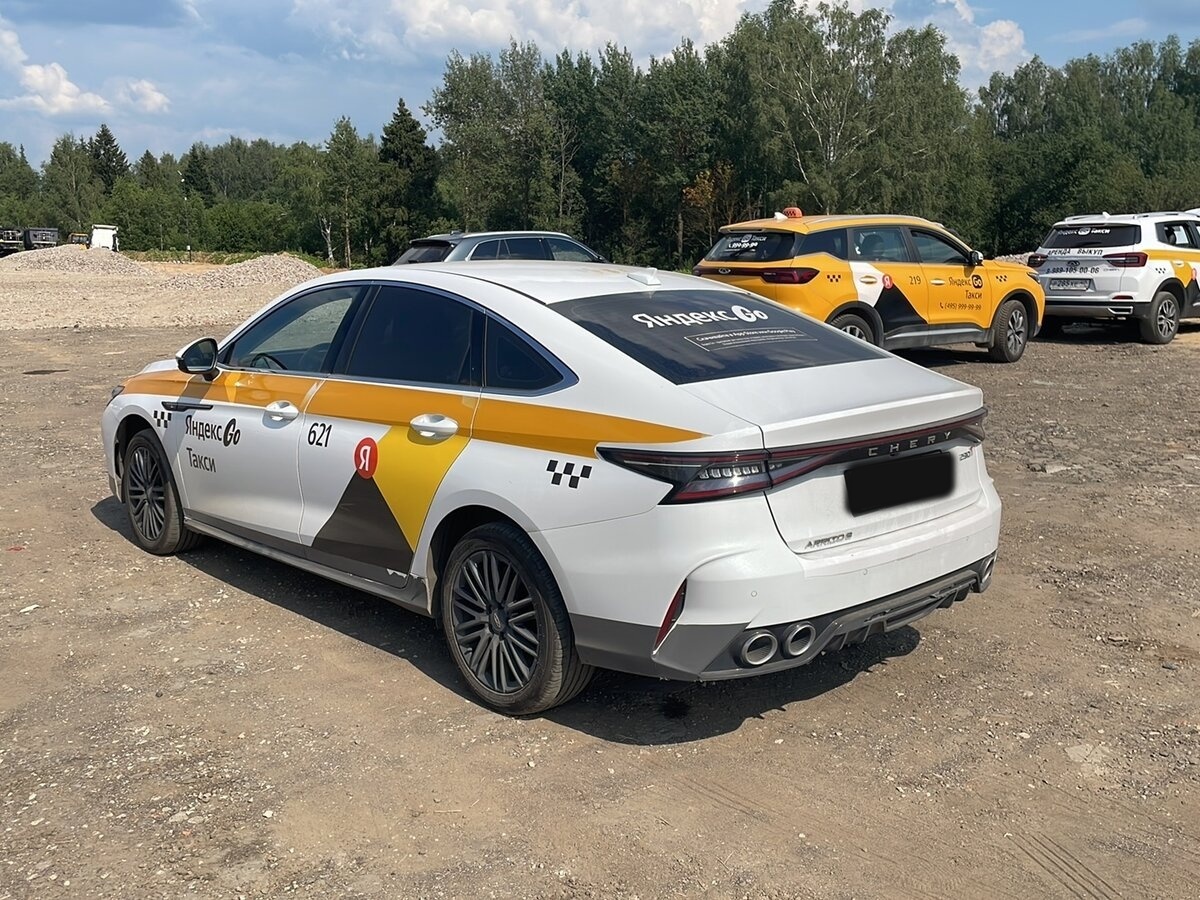 Chery Arrizo 8 с пробегом — 2024 год. Фото: #6