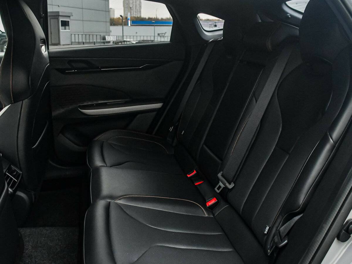 Changan UNI-V с пробегом — 2024 год. Фото: #12