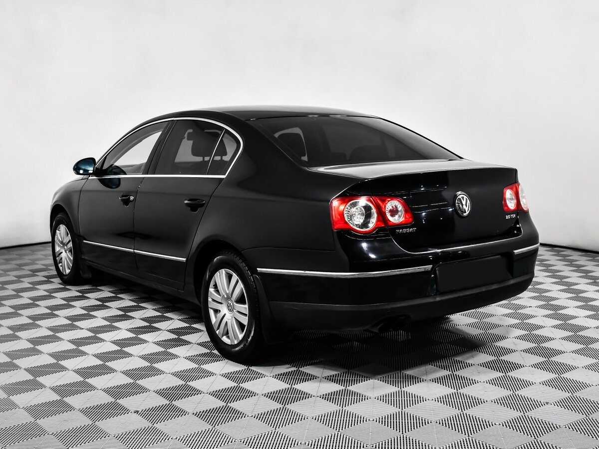 Volkswagen Passat с пробегом — 2008 год. Фото: #6
