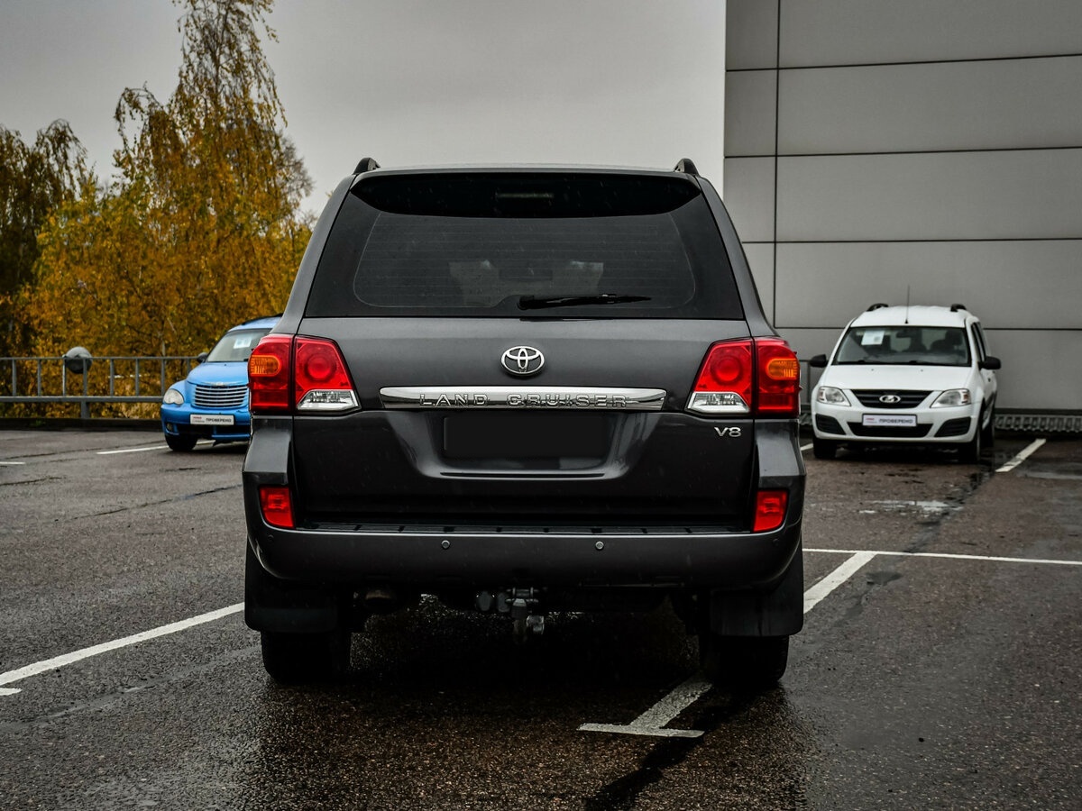 Toyota Land Cruiser с пробегом — 2012 год. Фото: #5