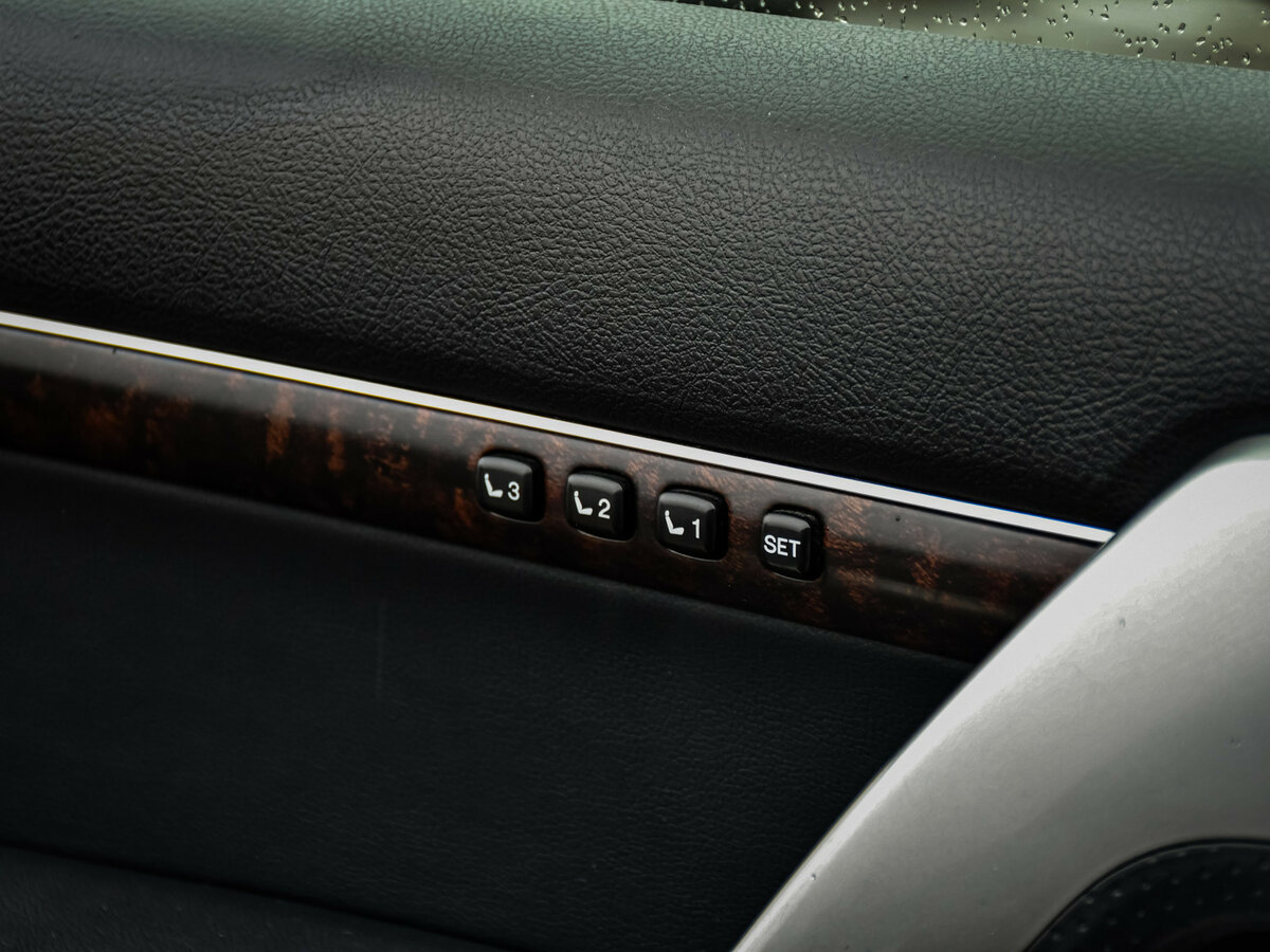 Toyota Land Cruiser с пробегом — 2012 год. Фото: #15