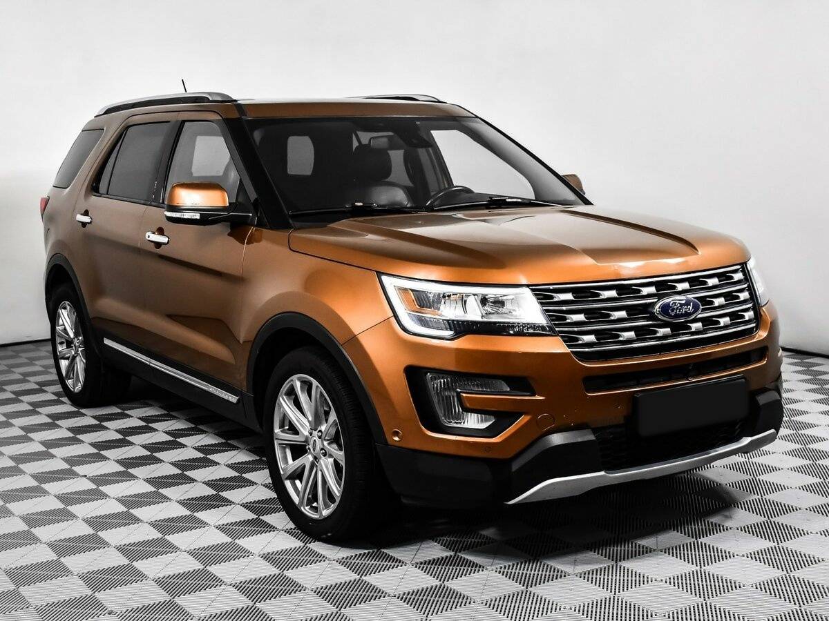 Ford Explorer с пробегом — 2018 год. Фото: #2