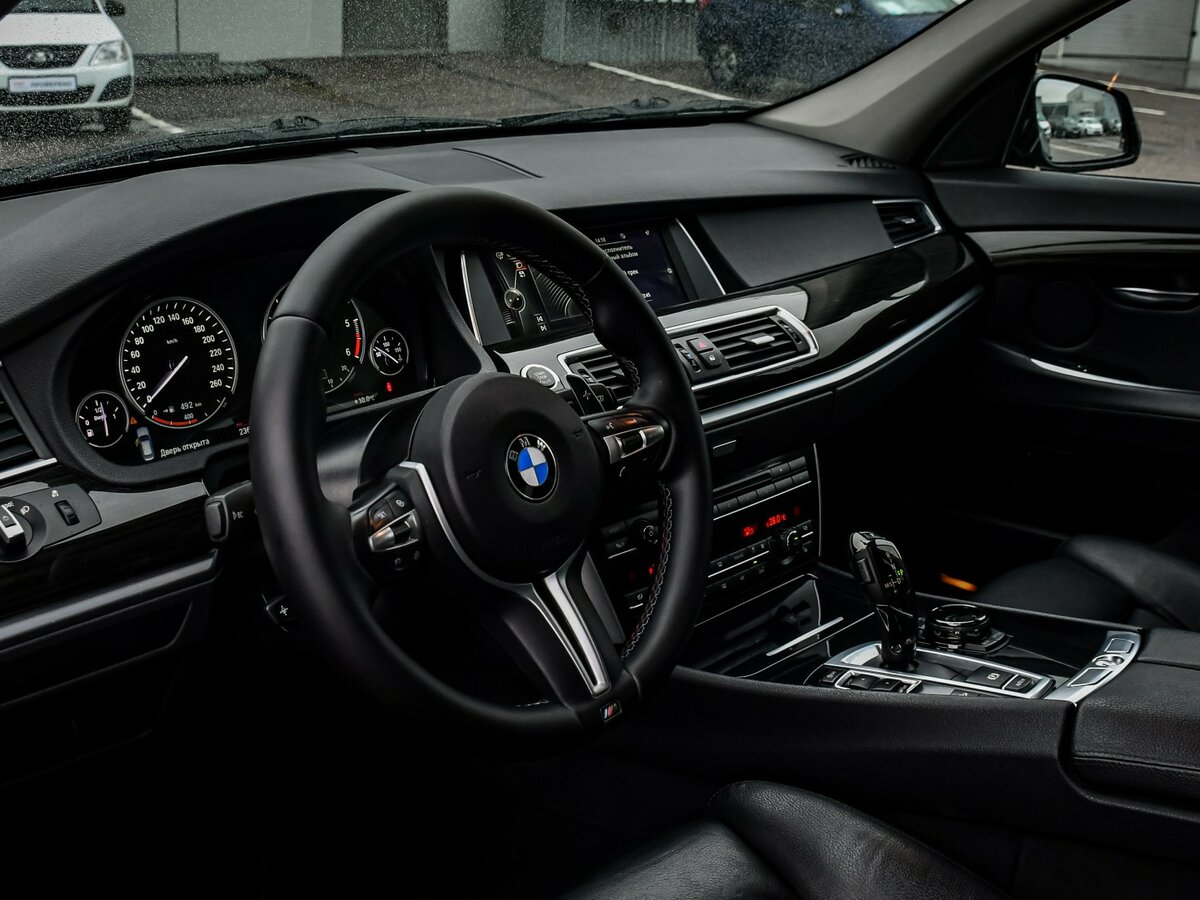 BMW 5 серии с пробегом — 2014 год. Фото: #8