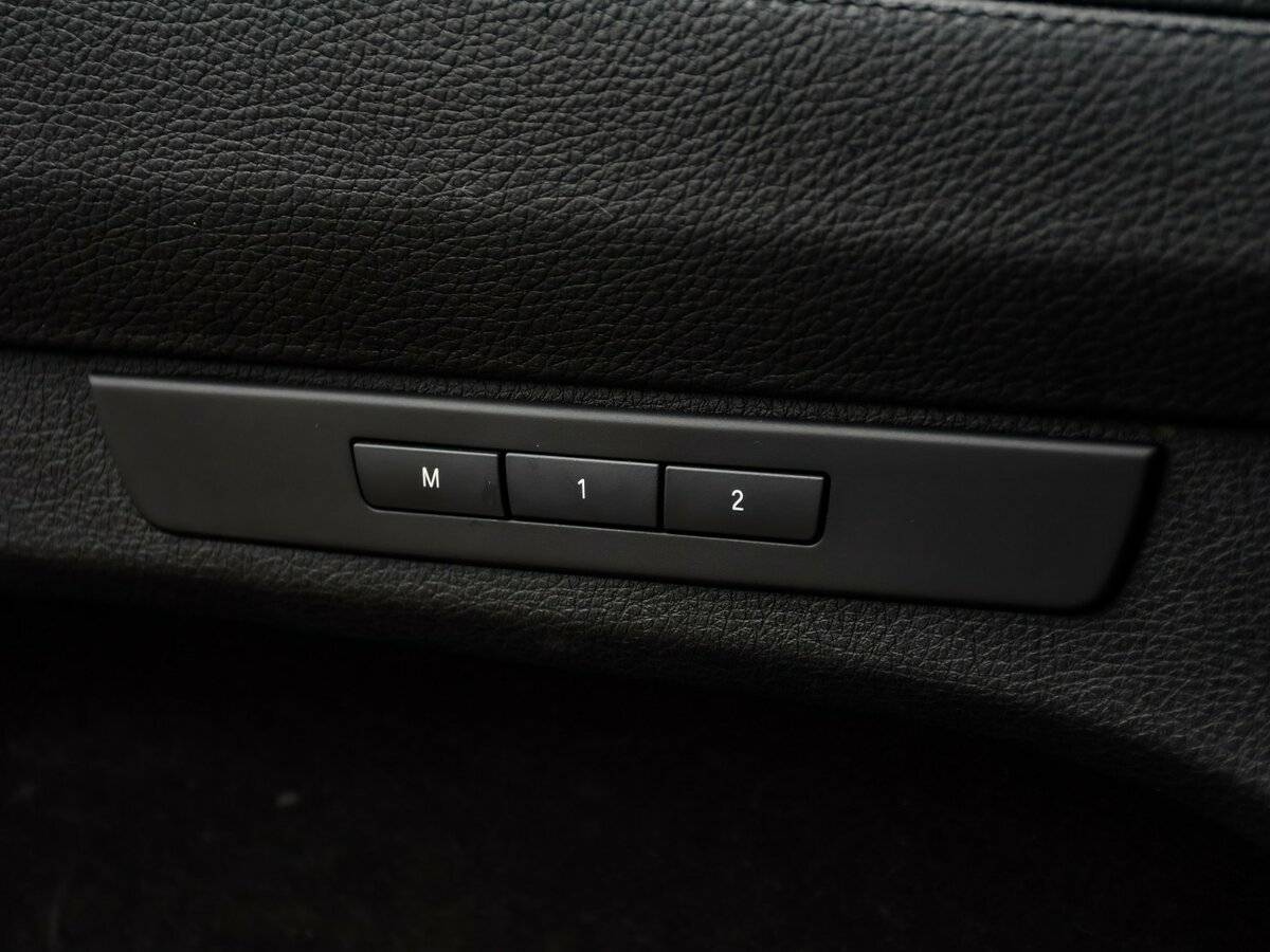 BMW 5 серии с пробегом — 2014 год. Фото: #15