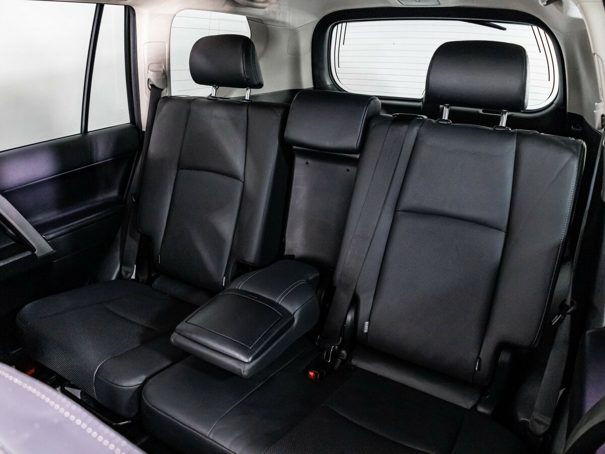 Toyota Land Cruiser Prado с пробегом — 2021 год. Фото: #23