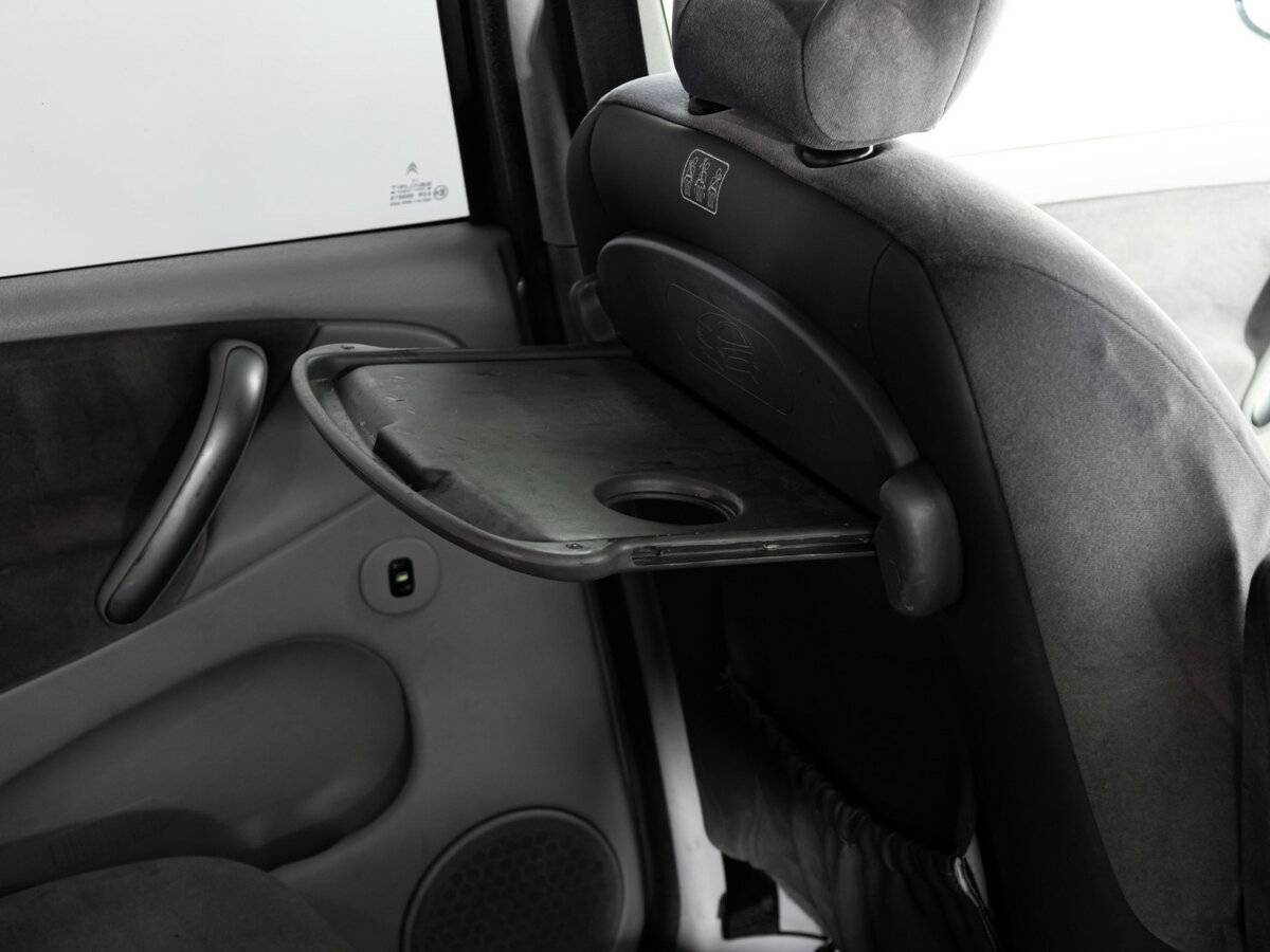 Citroen Xsara Picasso с пробегом — 2008 год. Фото: #12