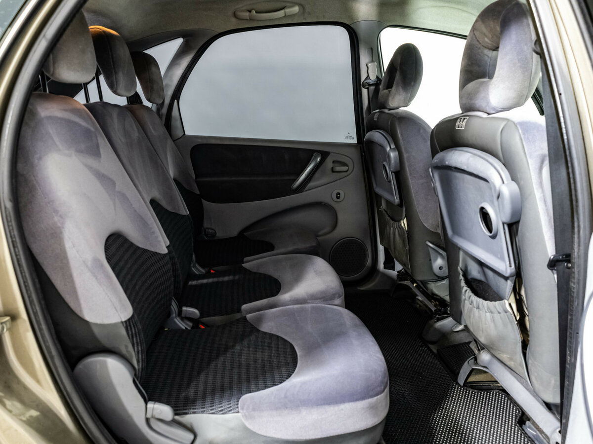 Citroen Xsara Picasso с пробегом — 2008 год. Фото: #13