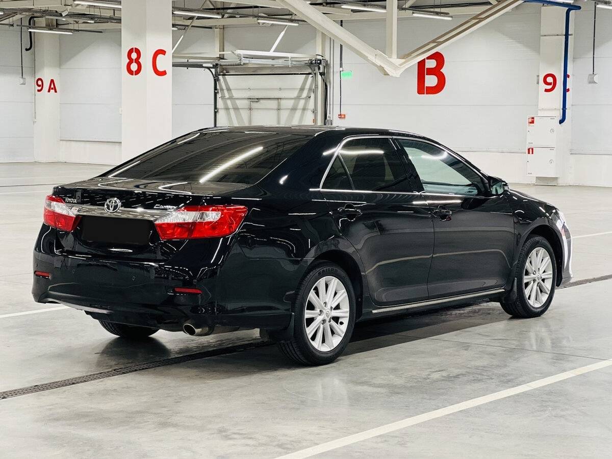 Toyota Camry с пробегом — 2013 год. Фото: #4