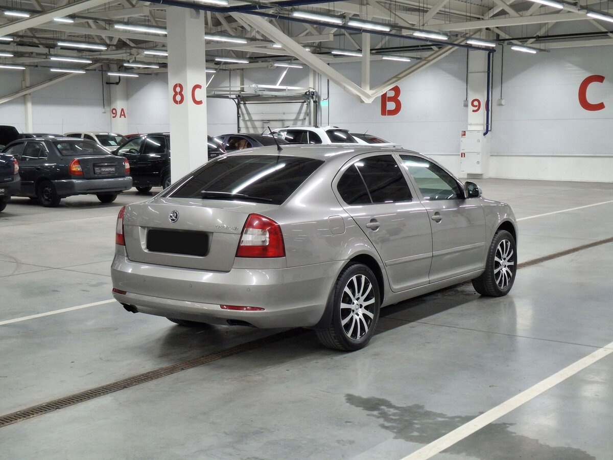 Skoda Octavia с пробегом — 2011 год. Фото: #4