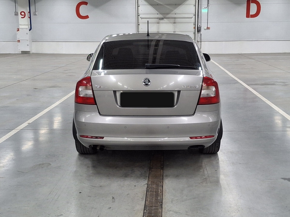 Skoda Octavia с пробегом — 2011 год. Фото: #5